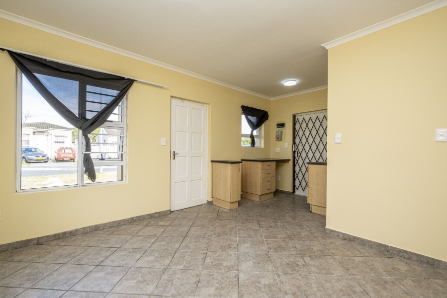 2 Bedroom Property for Sale in Sunset Glen Western Cape